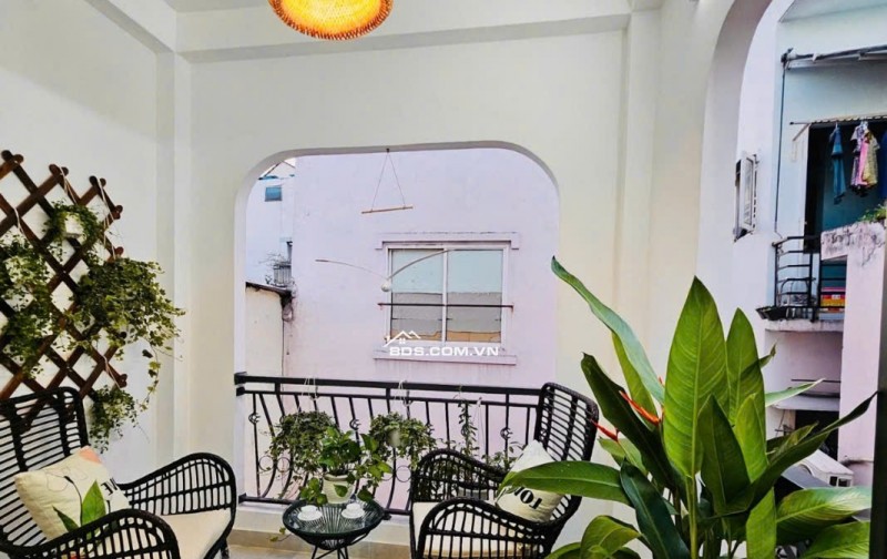 Siêu Phẩm Sát M.Tiền Hoàng Văn Thụ PN 30m2 3 Tầng 3PN Nhỉnh 6 tỷ. Nhà Đẹp ở ngay
